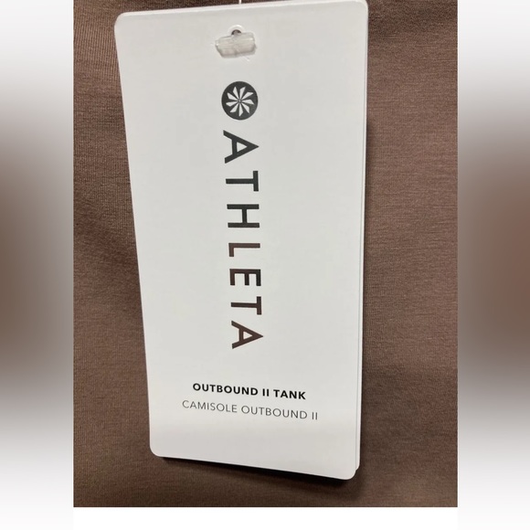 Athleta 3x Outbound II Tank - Rustic Beige - So Versatile! New With Tags - Picture 3 of 8